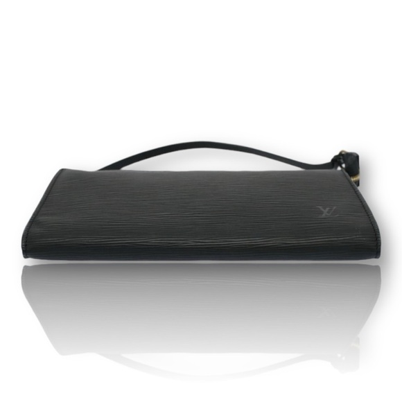 Louis Vuitton Epi LeatherPochette - Picture 7 of 16